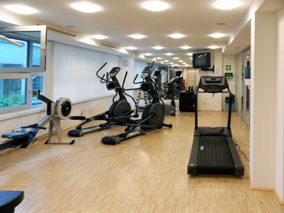 Joint Vienna Institute: Fitnessraum Cardiobereich